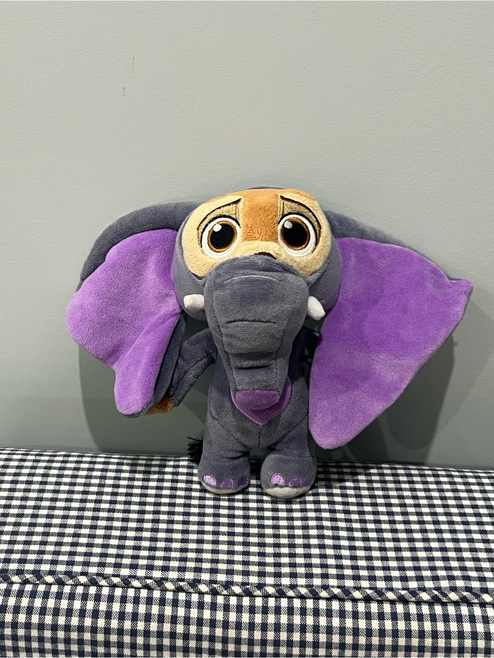 Disney Zootopia Ele-Finnick Exclusive Plush